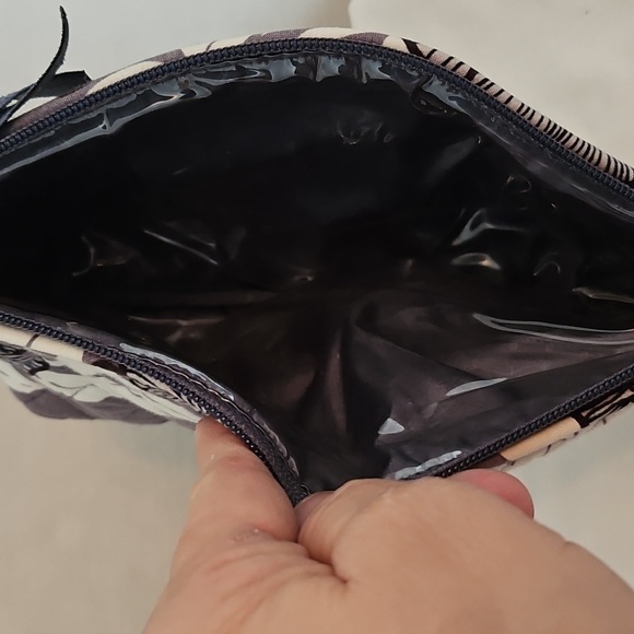 Vera Bradley Grand Tote Bag & Make,up Case EUC - Picture 7 of 8